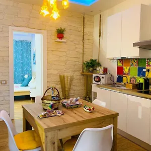 suite-i-biddizzi-da-sicilia.taorminaitalyhotels.com/
